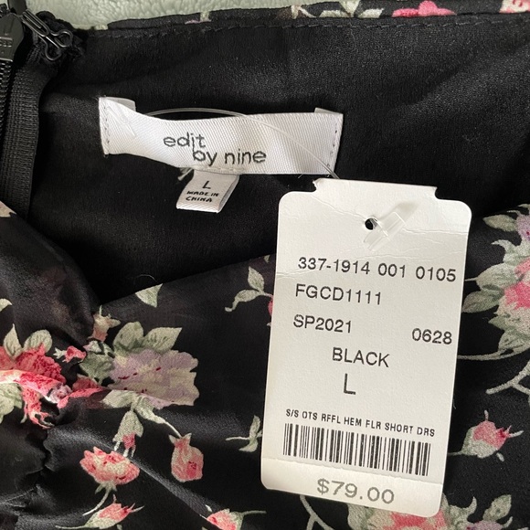 Off The Shoulder Ruffle Hem Floral Short Dress - Picture 4 of 6